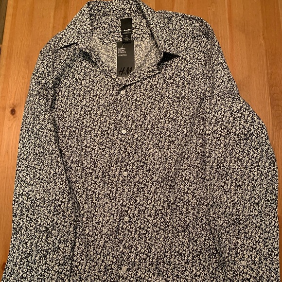 H&M Men’s Slim Fit Dress Shirt, Size L - Picture 2 of 3
